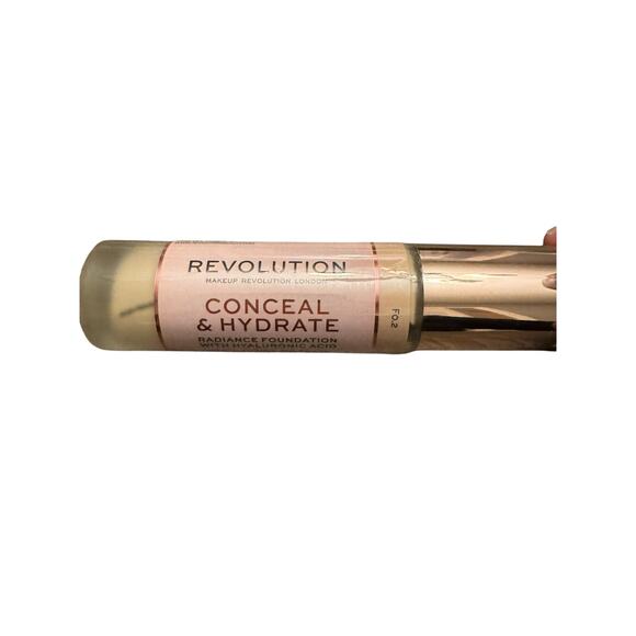 Revolution London Conceal & Hydrate Radiance Foundation Shade F0.2, 0.7 Fl. Oz - Picture 1 of 6